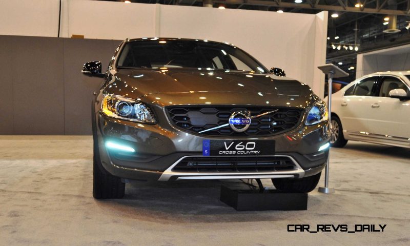 2015 Volvo V60 Cross Country 4