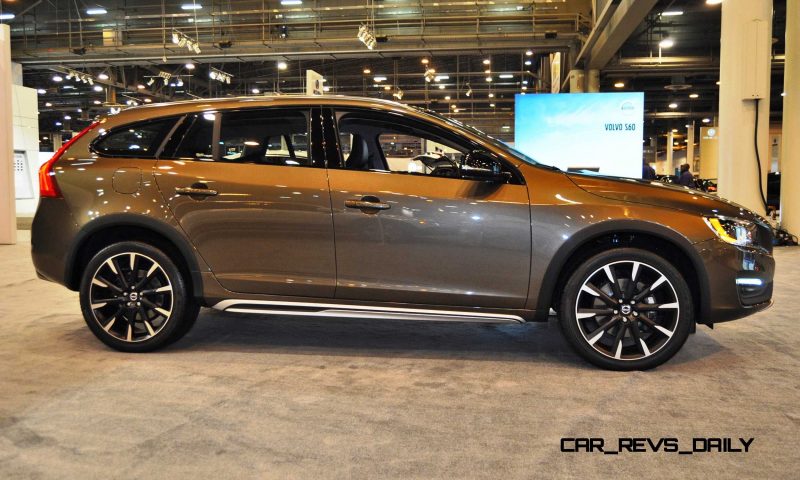 2015 Volvo V60 Cross Country 8