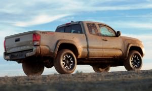 2016 Toyota Tacoma TRD Off-Road 15