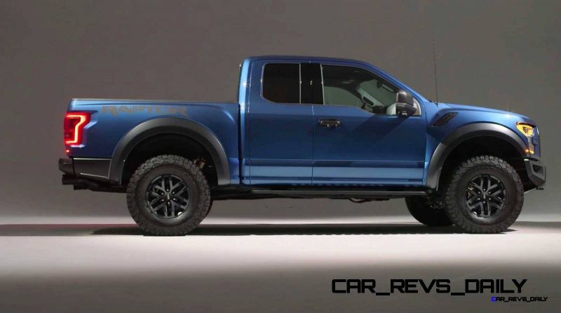 2017 Ford F-150 RAPTOR Studio Stills 12