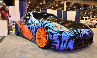 Hand-Airbrushed Nissan 370Z LowRider 1