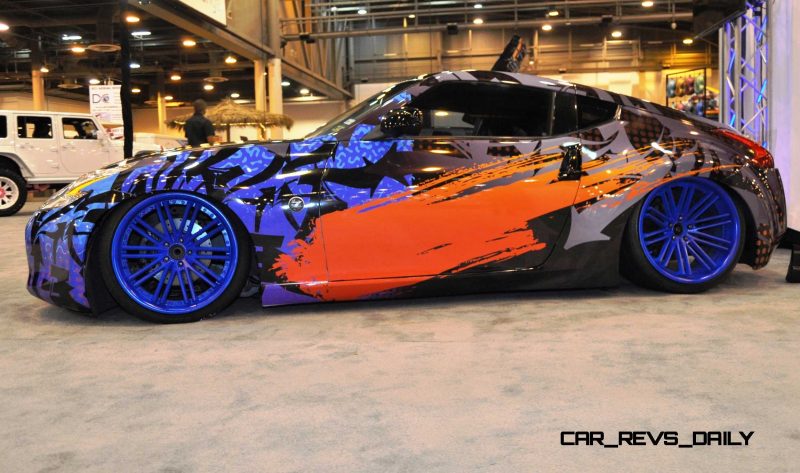 Hand-Airbrushed Nissan 370Z LowRider 8