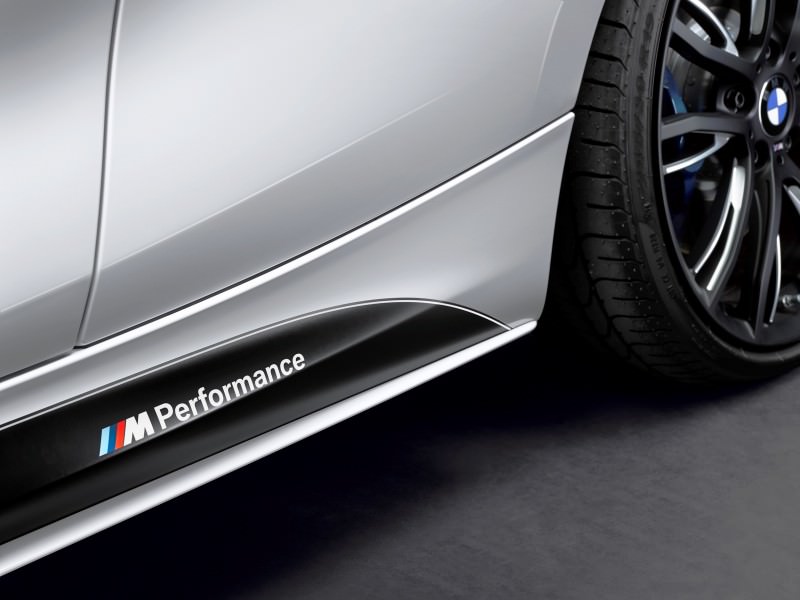 M Performance Parts for the BMW 2 Series Convertible 7