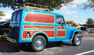 Mecum 2015 Florida Faves - 1962 Willys JEEP Utility Wagon 17