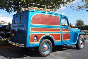 Mecum 2015 Florida Faves - 1962 Willys JEEP Utility Wagon 19