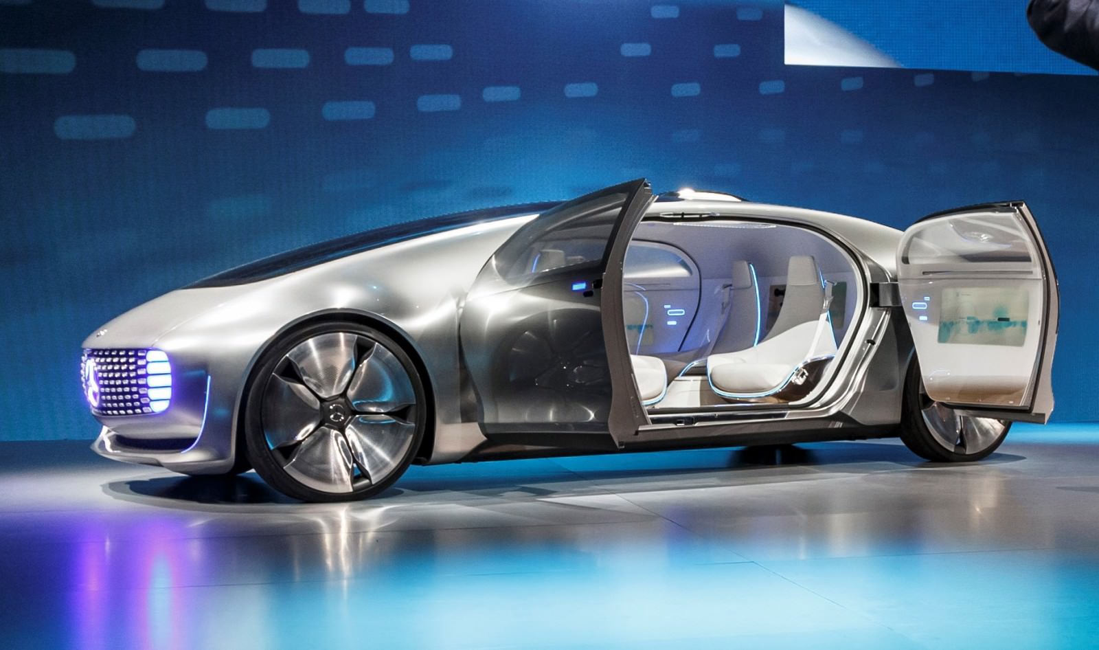 Mercedes Benz f 015 Luxury