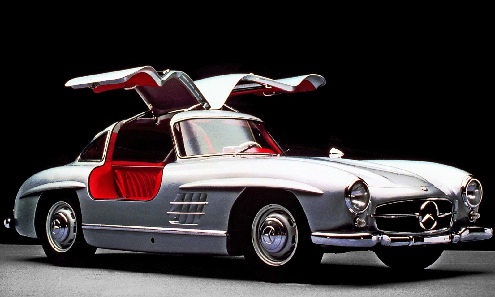 Mercedes-Benz Gullwing Supercar Evolution