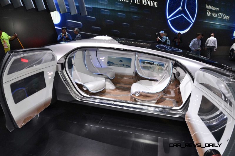 NAIAS 2015 Showfloor Gallery - Day Two in 175 Photos 14