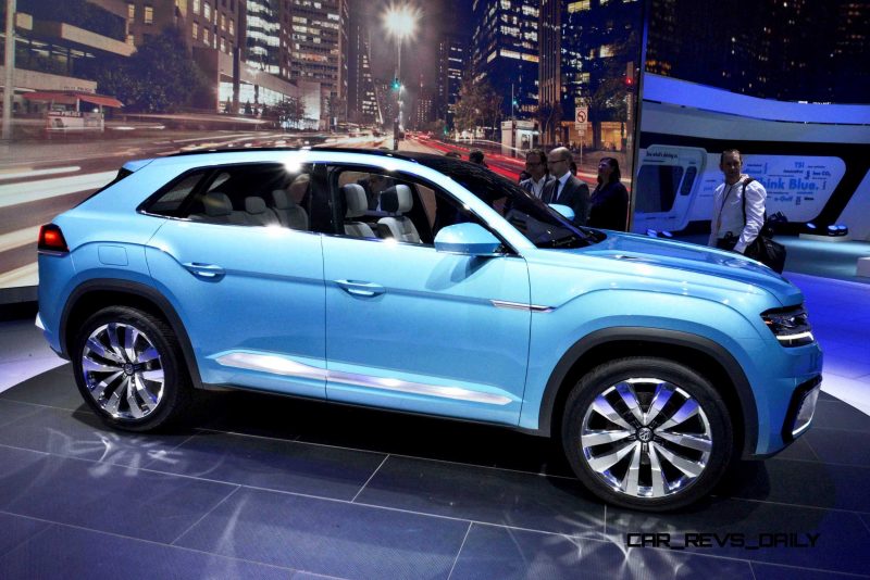 NAIAS 2015 Showfloor Gallery - Day Two in 175 Photos 24