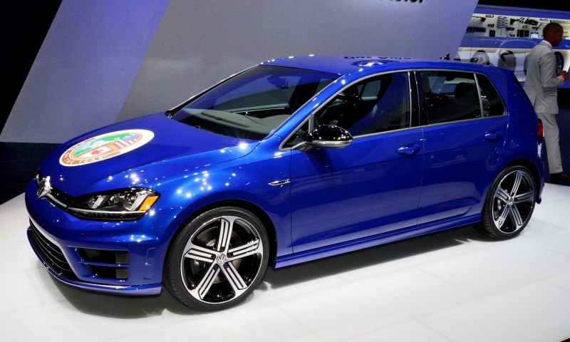 NAIAS 2015 Showfloor Gallery - Day Two in 175 Photos 30