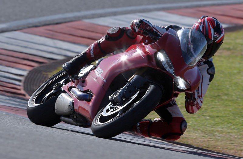 143-1299PanigaleS_KitPerformance_83