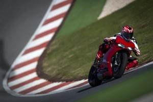 144-1299PanigaleS_KitPerformance_79