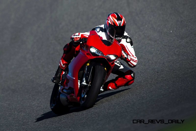 145-1299PanigaleS_KitPerformance_78