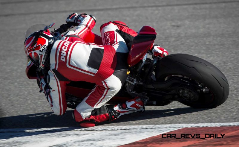 146-1299PanigaleS_KitPerformance_76