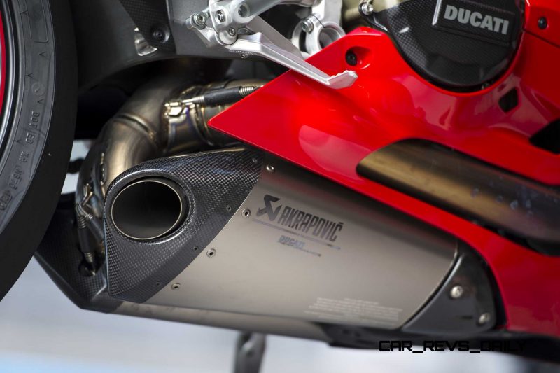 152-1299PanigaleS_KitPerformance_54