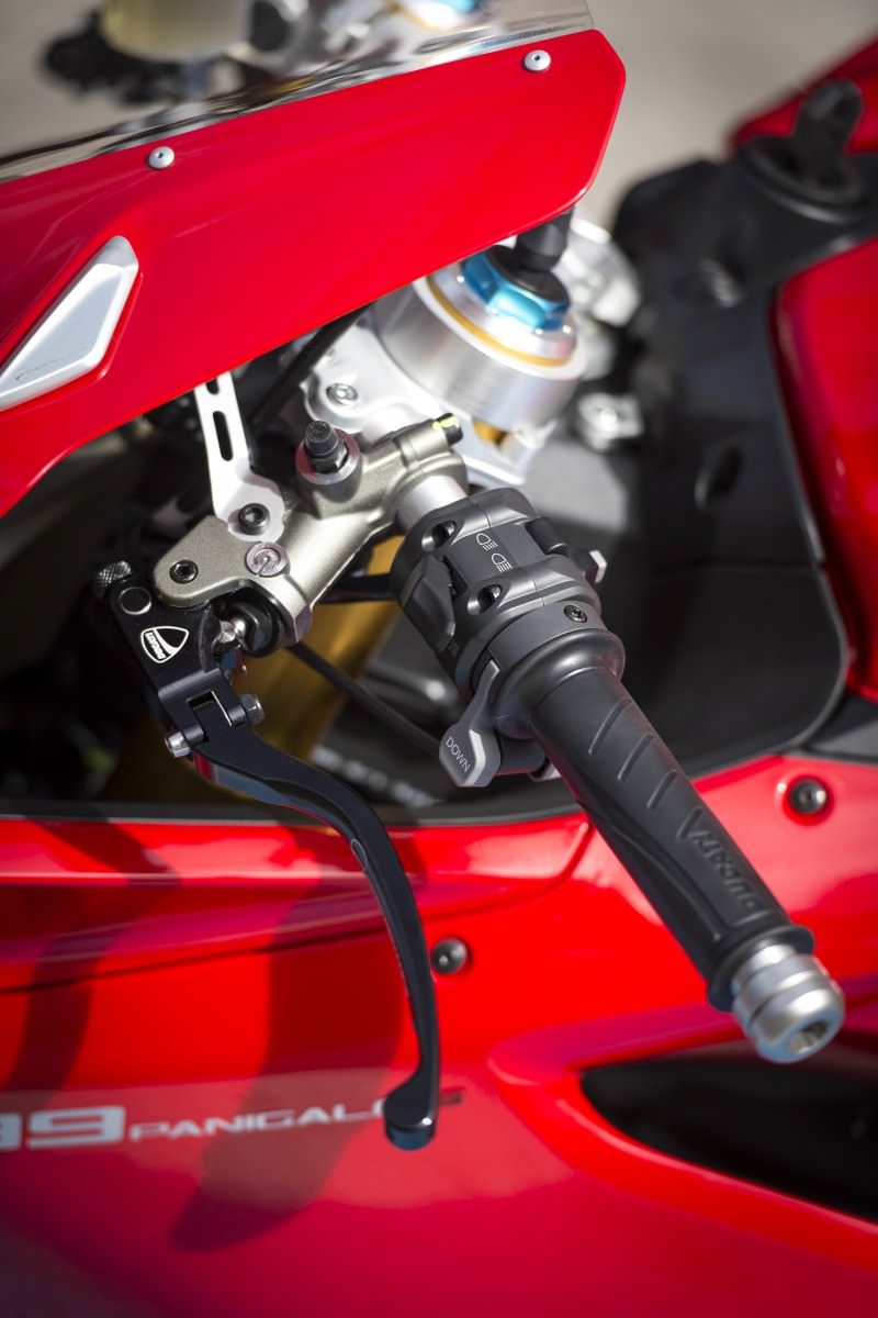 155-1299PanigaleS_KitPerformance_46