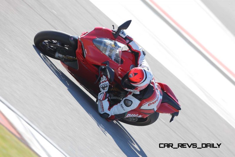 174-1299PanigaleS_Portimao_39