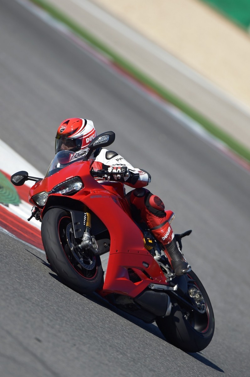 178-1299PanigaleS_Portimao_33