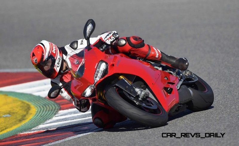 179-1299PanigaleS_Portimao_31