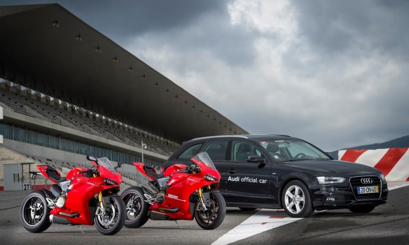 195-1299PanigaleS_Audi_02