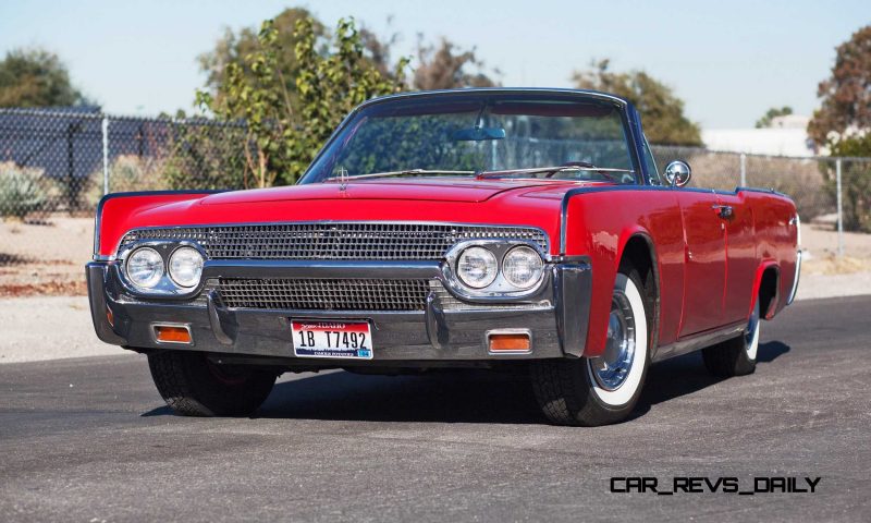 1961 Lincoln Continental Convertible 1