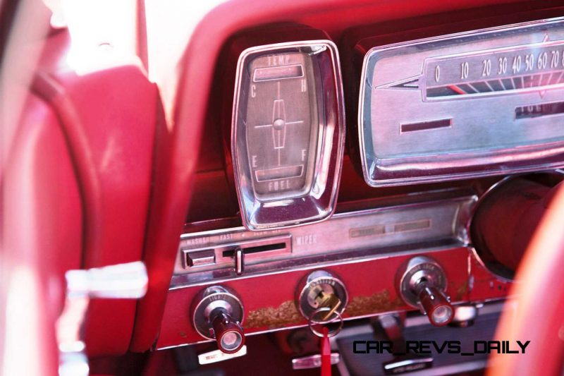 1961 Lincoln Continental Convertible 13