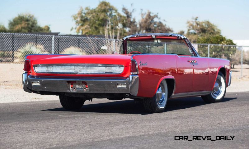 1961 Lincoln Continental Convertible 2