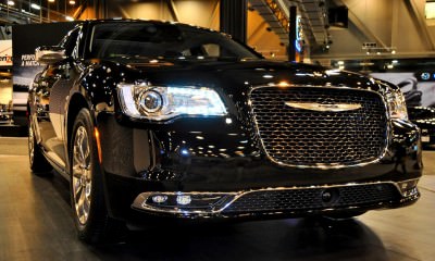 2015-Chrysler-300C-Houston-Auto-Show-Gallery-11-1600x959