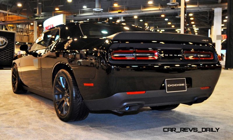 2015 Dodge Challenger SRT Hellcat 13