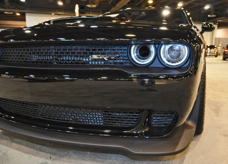 2015 Dodge Challenger SRT Hellcat 24