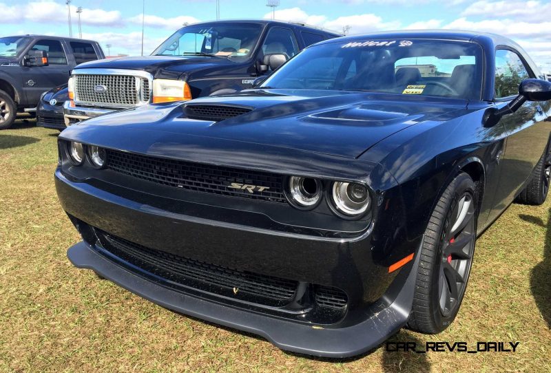 2015 Dodge Challenger SRT Hellcat 34