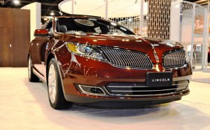 2015 Lincoln MKS 7