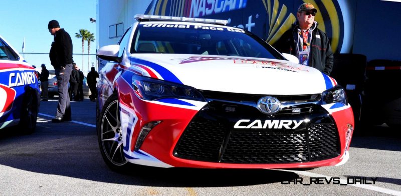 2015 Toyota Camry - DAYTONA 500 Official Pace Car 30