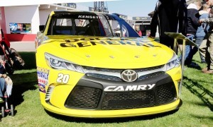 2015 Toyota Camry NASCAR Dollar General 1