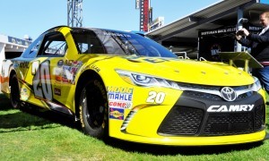 2015 Toyota Camry NASCAR Dollar General 17