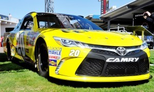 2015 Toyota Camry NASCAR Dollar General 18