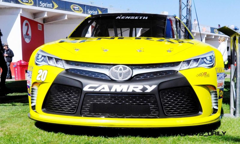 2015 Toyota Camry NASCAR Dollar General 23