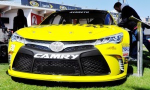 2015 Toyota Camry NASCAR Dollar General 24