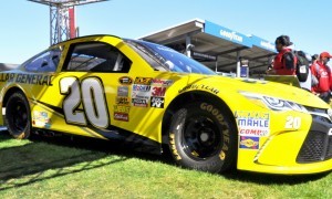 2015 Toyota Camry NASCAR Dollar General 38