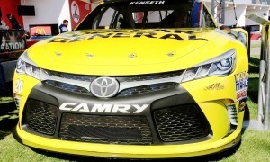 2015 Toyota Camry NASCAR Dollar General 5