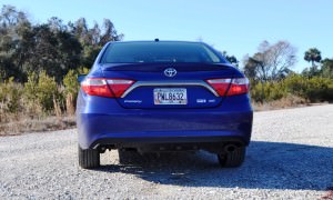 2015 Toyota Camry SE Hybrid Review 38