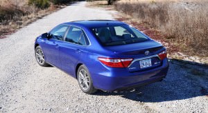 2015 Toyota Camry SE Hybrid Review 46