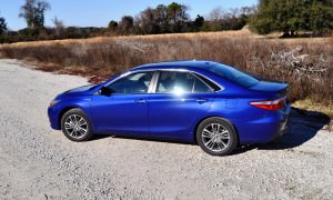 2015 Toyota Camry SE Hybrid Review 51