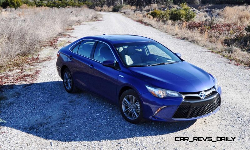 2015 Toyota Camry SE Hybrid Review 59