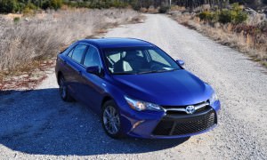 2015 Toyota Camry SE Hybrid Review 61