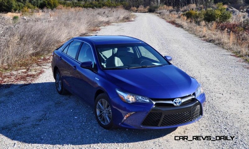 2015 Toyota Camry SE Hybrid Review 61