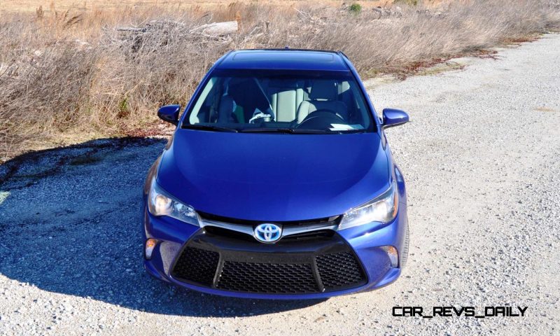 2015 Toyota Camry SE Hybrid Review 67