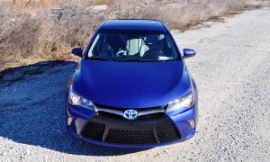 2015 Toyota Camry SE Hybrid Review 68