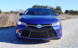 2015 Toyota Camry SE Hybrid Review 72