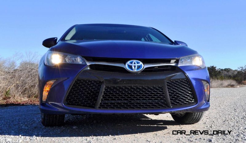 2015 Toyota Camry SE Hybrid Review 79